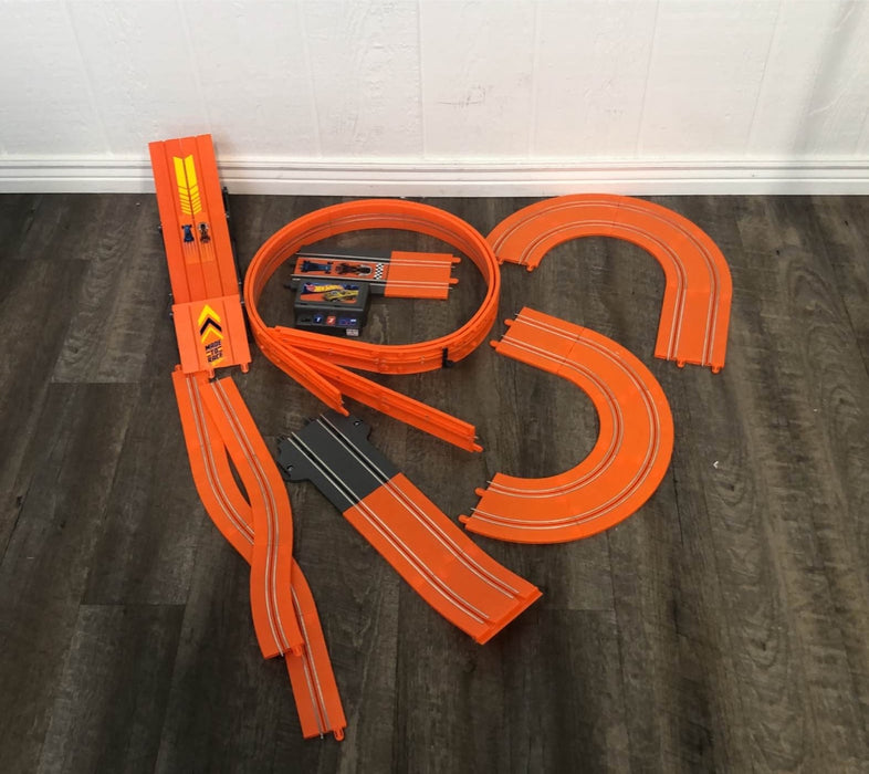 secondhand BUNDLE Hot Wheels Track