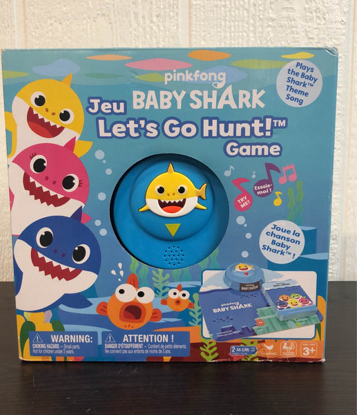 Pinkfong Baby Shark Let's Go Hunt Card Game Plays Baby Shark Song with 3D  Sound Pad, for Families and Kids 3 and up