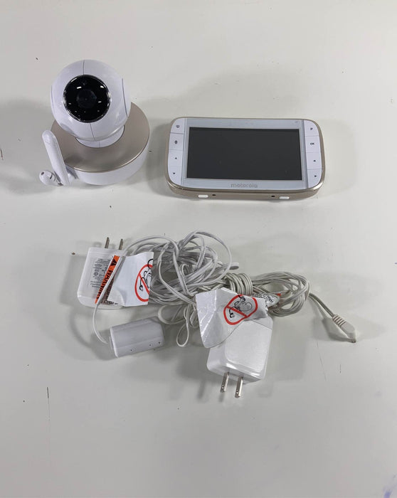 Shop Motorola MBP855CONNECT Portable 5-Inch Color Screen Video Baby Monitor with Wi-Fi and One Camera at GoodBuy Gear