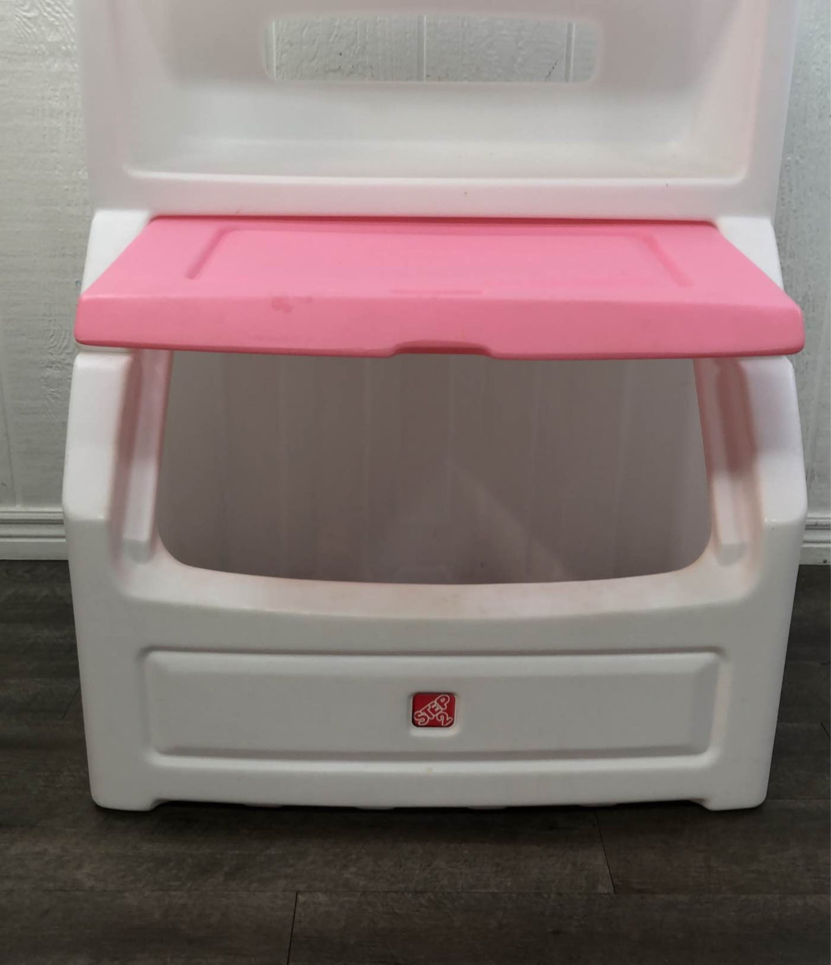 Step2 Lift and Hide Bookcase Toy Box — GoodBuy Gear