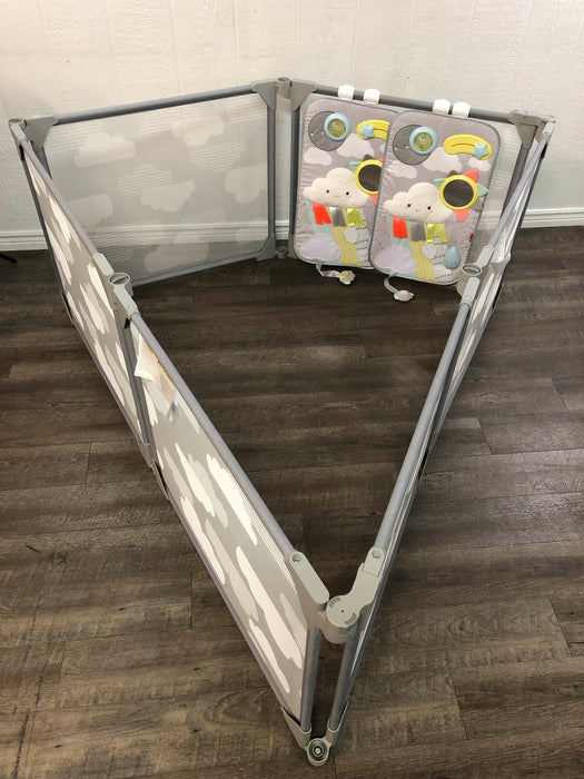 secondhand Skip Hop Playview Expandable Enclosure