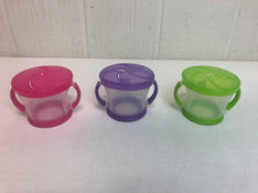 used Munchkin Snack Catcher