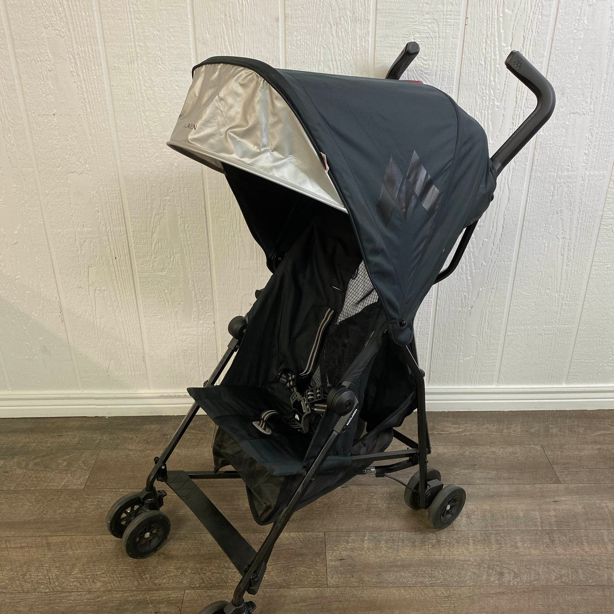 MacLaren M-02 Umbrella Stroller