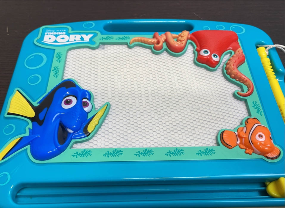 secondhand Disney Pixar Finding Dory Book And Magnetic Drawing Board