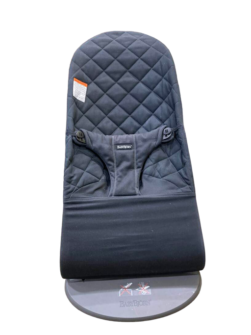 secondhand BabyBjorn Bouncer Bliss, Dark Gray Frame, Black Cotton Classic Quilt