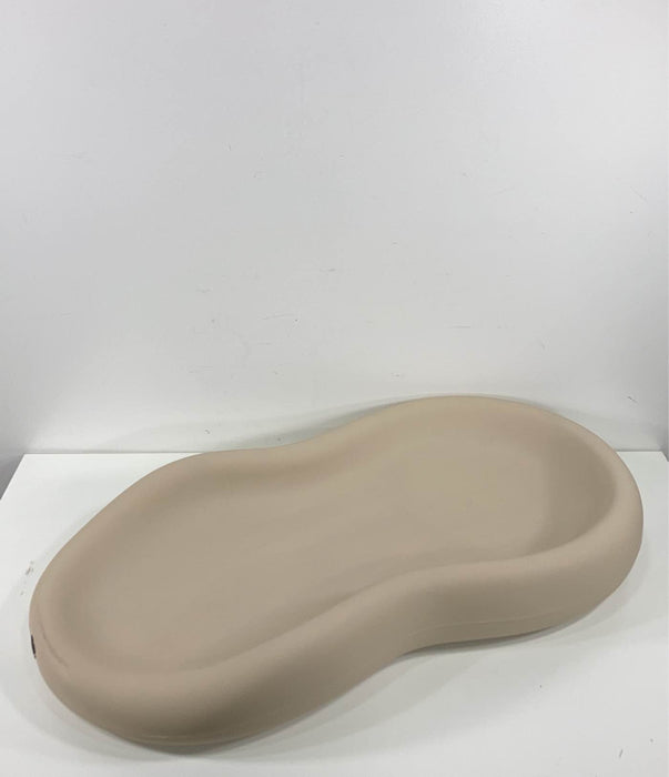 Shop Keekaroo Peanut Changing Pad, Vanilla at GoodBuy Gear