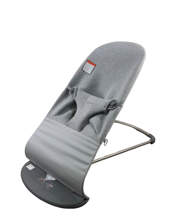 used BabyBjorn Bouncer Bliss, Light Gray 3D Jersey, Dark Gray Frame