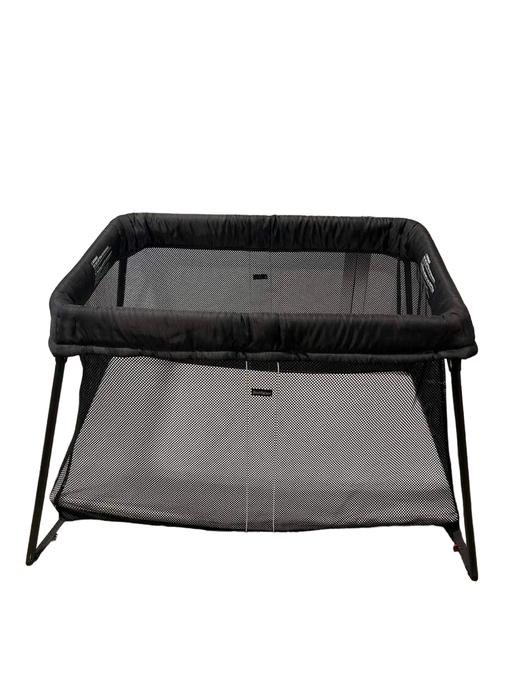 used BabyBjorn Travel Crib Light, Black