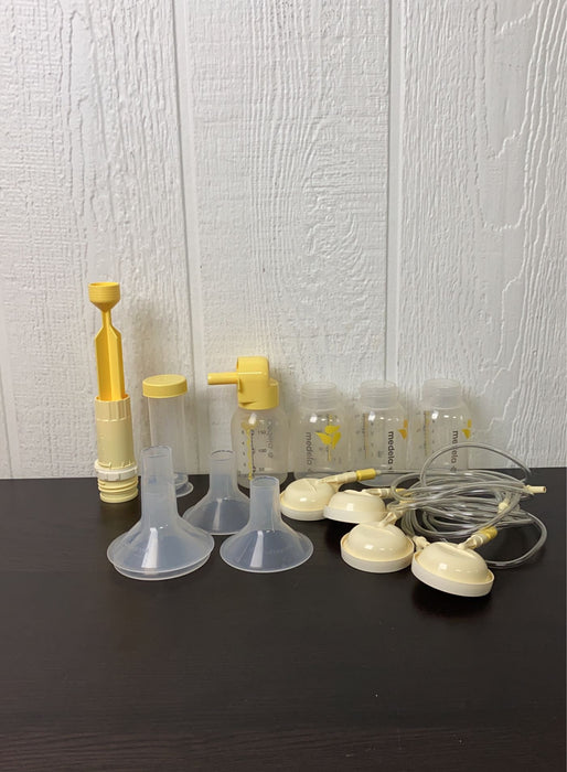 Shop BUNDLE Medela Accessories at GoodBuy Gear