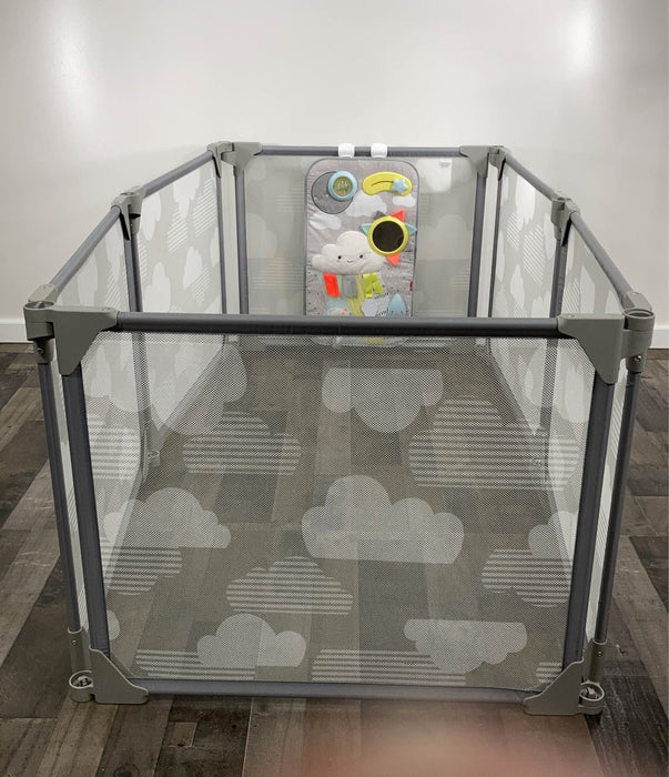 secondhand Skip Hop Playview Expandable Enclosure