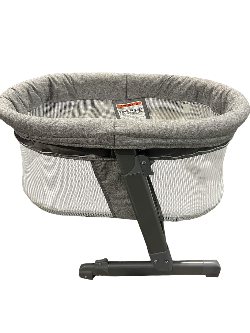Simmons Kids City Sleeper Oval Bassinet