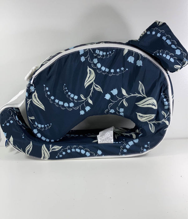 used My Brest Friend Nursing Pillow, Bluebells