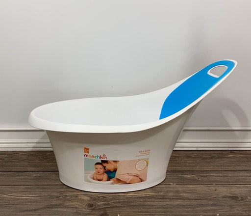 secondhand Munchkin Sit & Soak Baby Bathtub