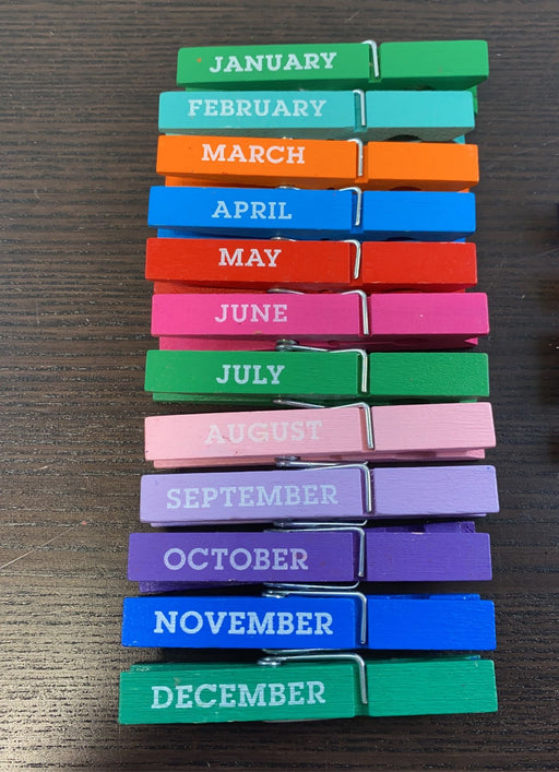 secondhand BUNDLE Days Of The Week Color Clothespins