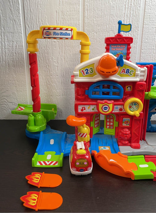 secondhand VTech Go Go! Go! Smart Wheels Save the Day Fire Station