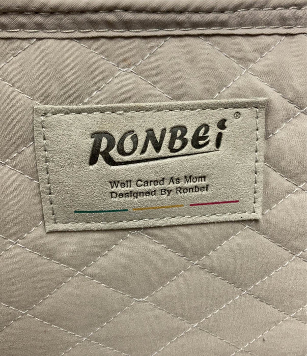 Shop Ronbei Bedside Sleeper Bassinet at GoodBuy Gear