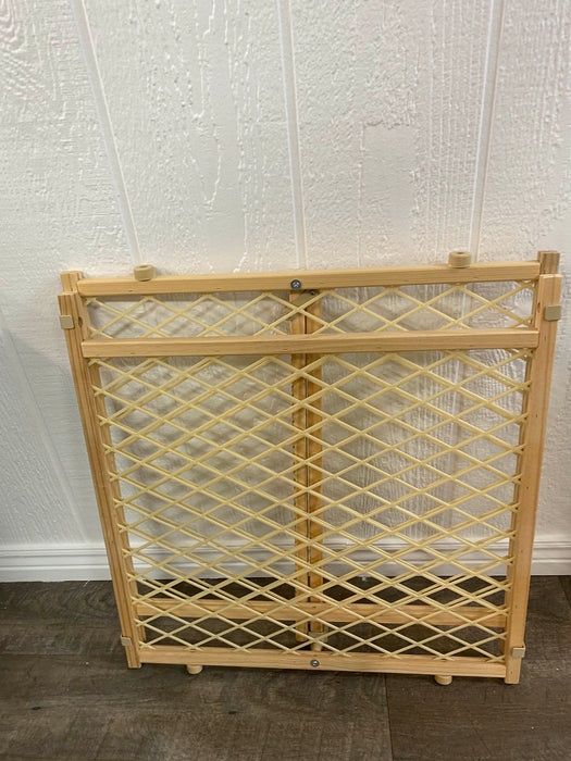 secondhand Evenflo Position And Lock Tall Pressure Mount Wood Gate