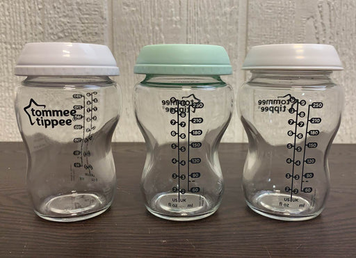 secondhand BUNDLE Tommee Tippee Bottles