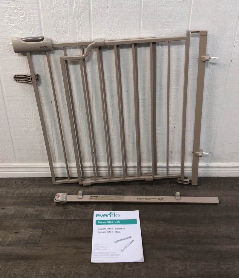how to open evenflo secure step gate Evenflo Secure Step Gate