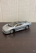 secondhand Maisto Special Edition 1:18 Jaguar XJ220