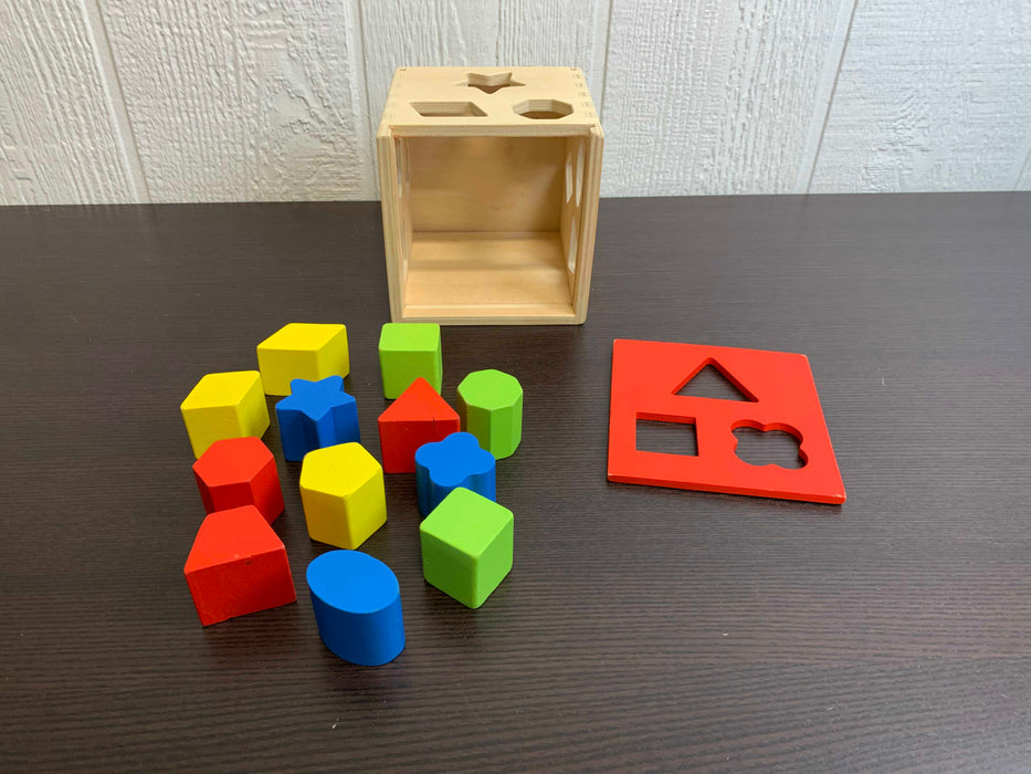 used KidKraft Shape Sorting Cube