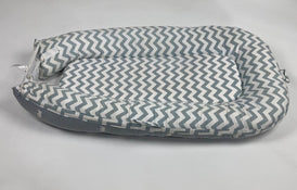 secondhand Newborn Lounger