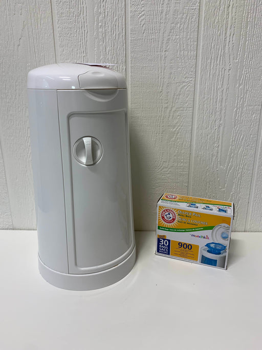 used Munchkin Arm & Hammer Diaper Pail