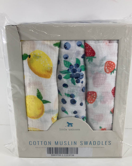 used Aden + Anais Silky Soft Swaddles, 3 Pack