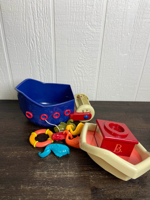 secondhand B. Toys Fish & Splish Boat Bath Toy