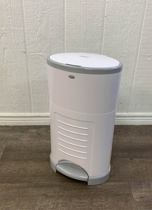 used Diaper Dekor Classic Diaper Pail, White