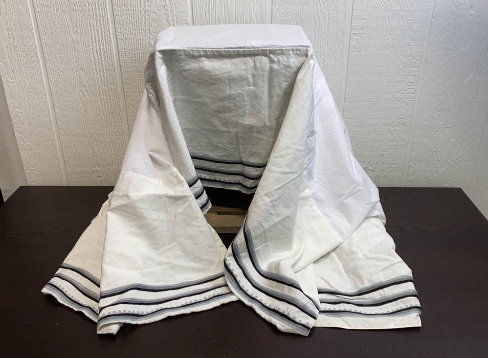 used Land Of Nod Crib Skirt