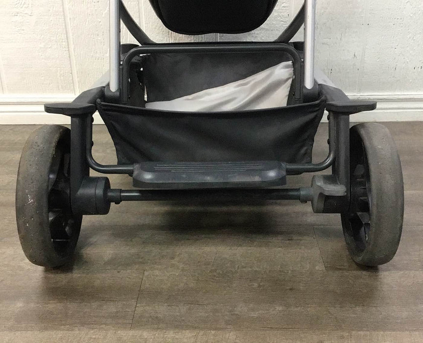 used gb Evoq Stroller