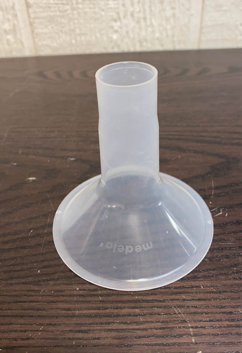 Shop Medela Harmony Manual Breast Pump at GoodBuy Gear