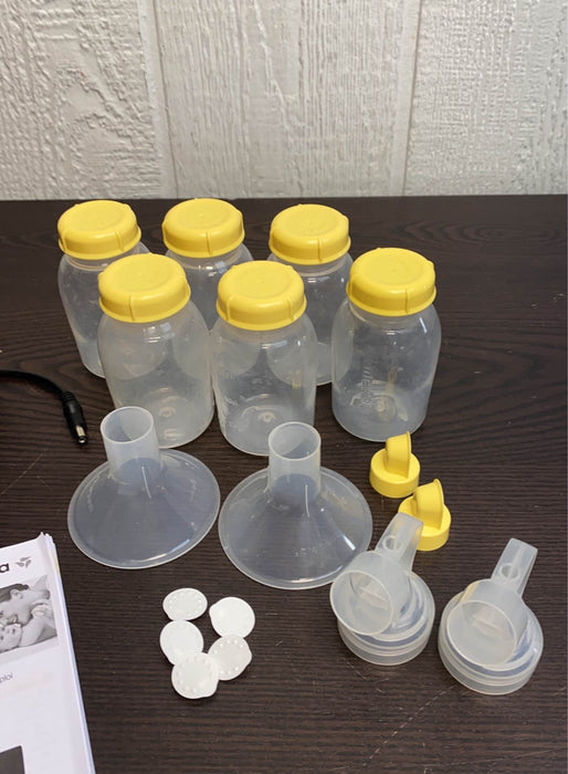 Shop Medela Pump In Style Advanced Breast Pump, with accessories (24 mm) at GoodBuy Gear