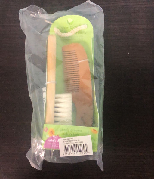 secondhand Green Sprouts Brush And Comb Set