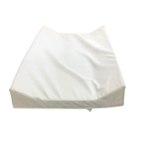 Shop Moonlight Slumber Little Dreamer Contour Changing Pad, 17"x32" at GoodBuy Gear