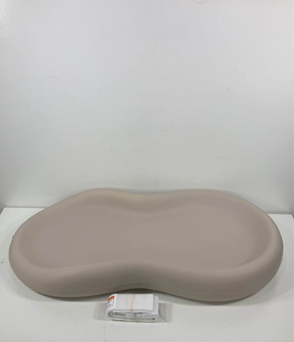 secondhand Keekaroo Peanut Changing Pad, Vanilla