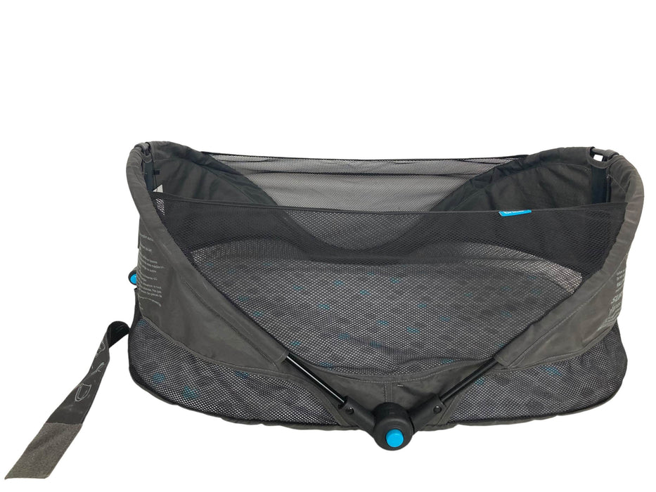 secondhand Munchkin Brica Fold ‘n Go Travel Pod