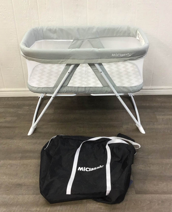 used MiClassic Rocking Bassinet One-second Fold Travel Crib