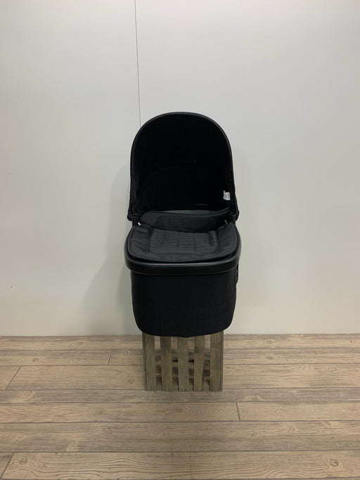 used Joolz Hub Bassinet