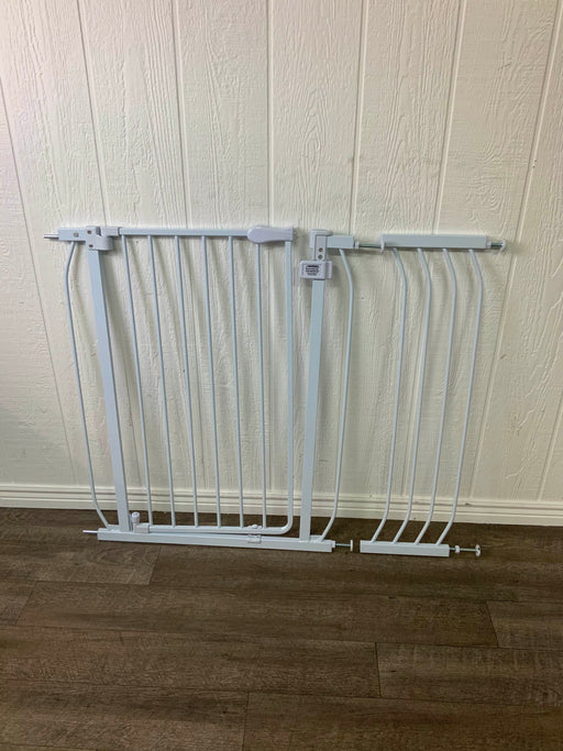 secondhand Summer Infant Multi-Use Walk Through Gate