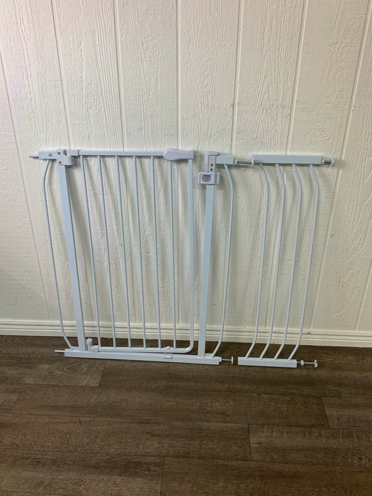secondhand Summer Infant Multi-Use Walk Through Gate