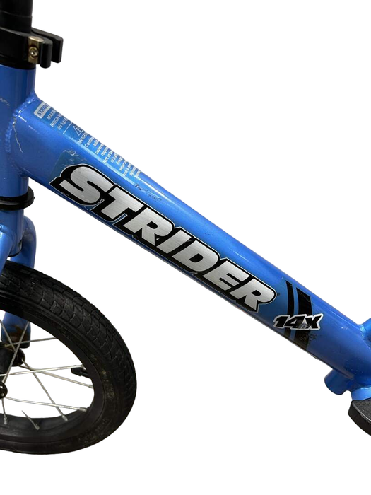 Strider Balance Bike 14x with bike stand, Awesome Blue