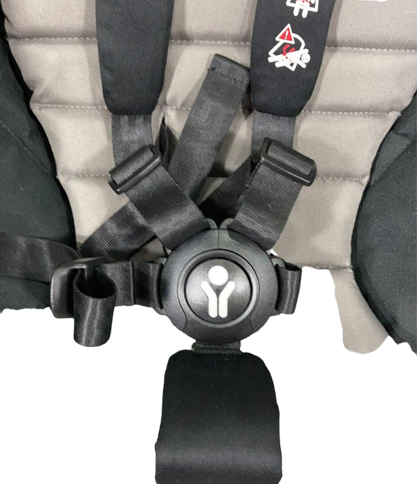 Shop Babyzen YOYO2 Complete Stroller, 2021, White with Stone at GoodBuy Gear