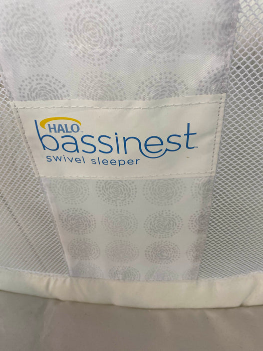 used Halo BassiNest Swivel Sleeper- Premiere Series