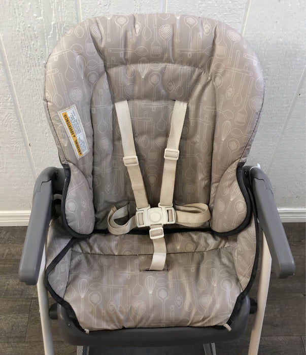 Shop Graco SlimSnacker High Chair at GoodBuy Gear