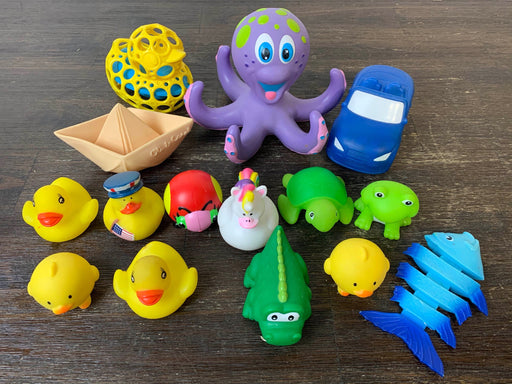 used BUNDLE Bath Toys