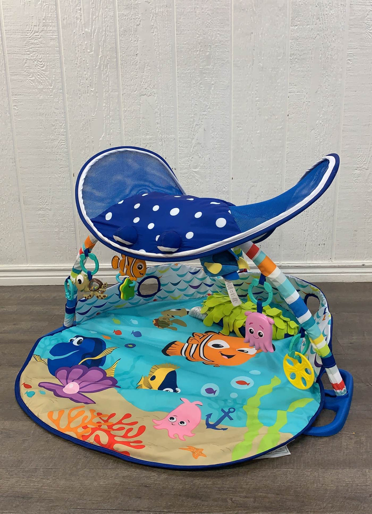 Disney Baby Finding Nemo Mr. Ray Ocean Lights Activity Gym