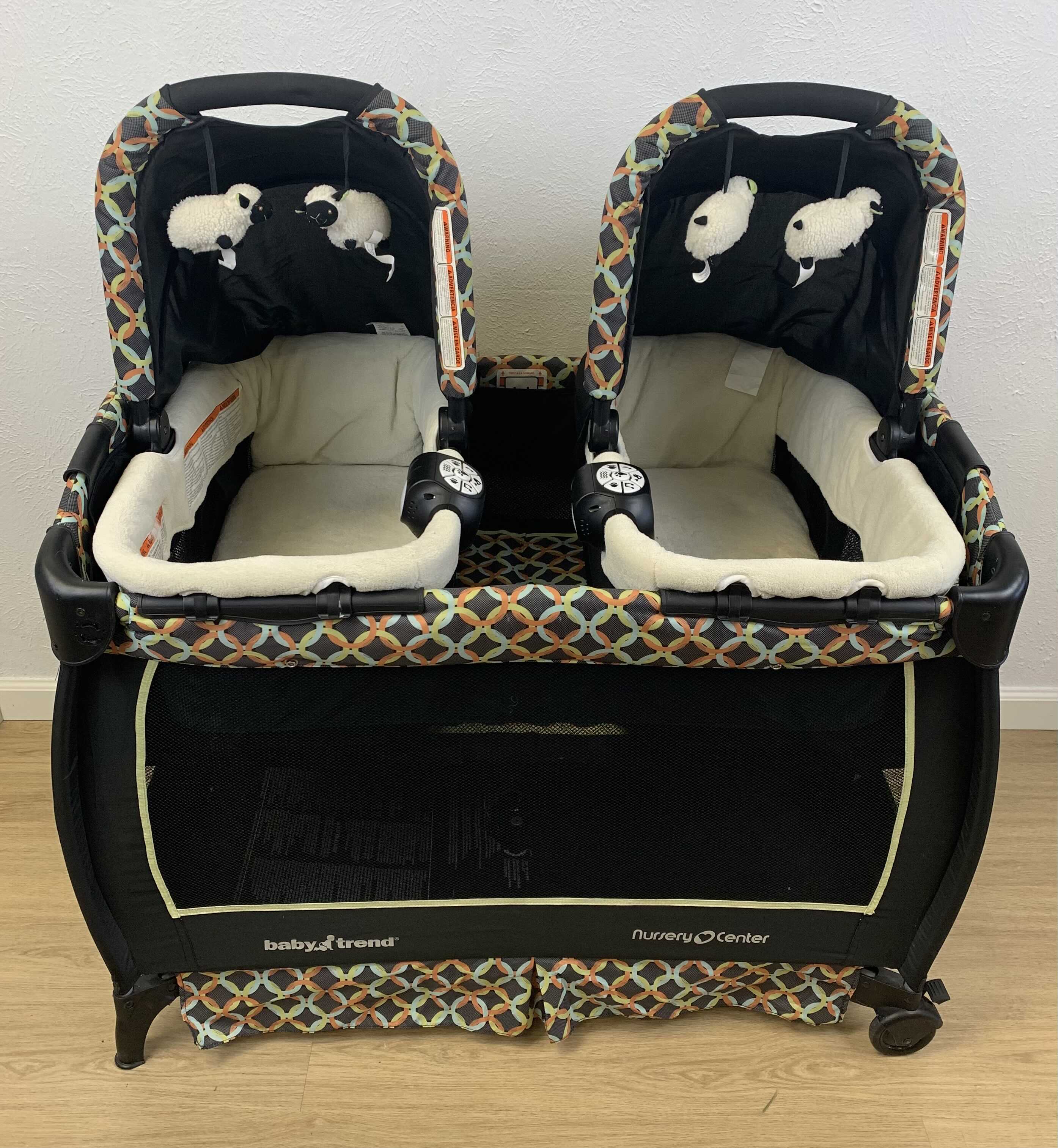 Baby trend twin outlet playard