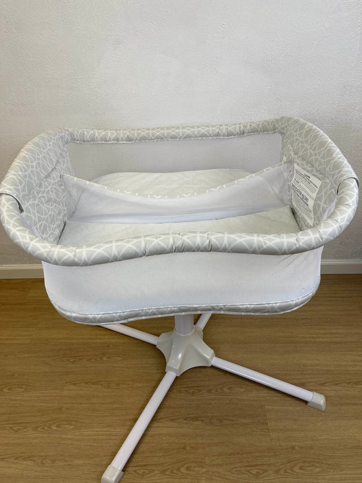 used Halo BassiNest Twin Sleeper